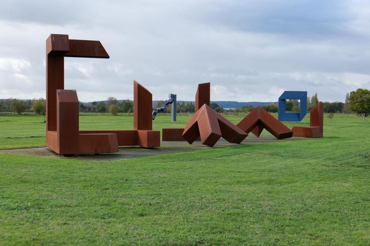 Gite Dans Parc De Sculptures - Gite "Pondichery" Port-Mort Екстериор снимка