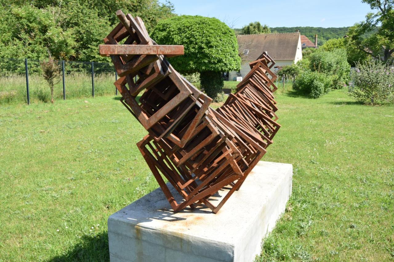 Gite Dans Parc De Sculptures - Gite "Pondichery" Port-Mort Екстериор снимка